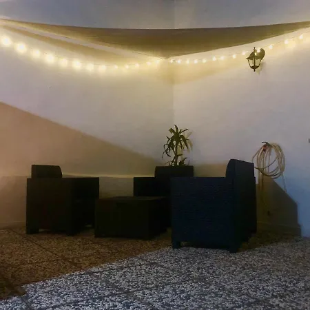 Nel Vicoletto Del Conte SantʼAntìoco